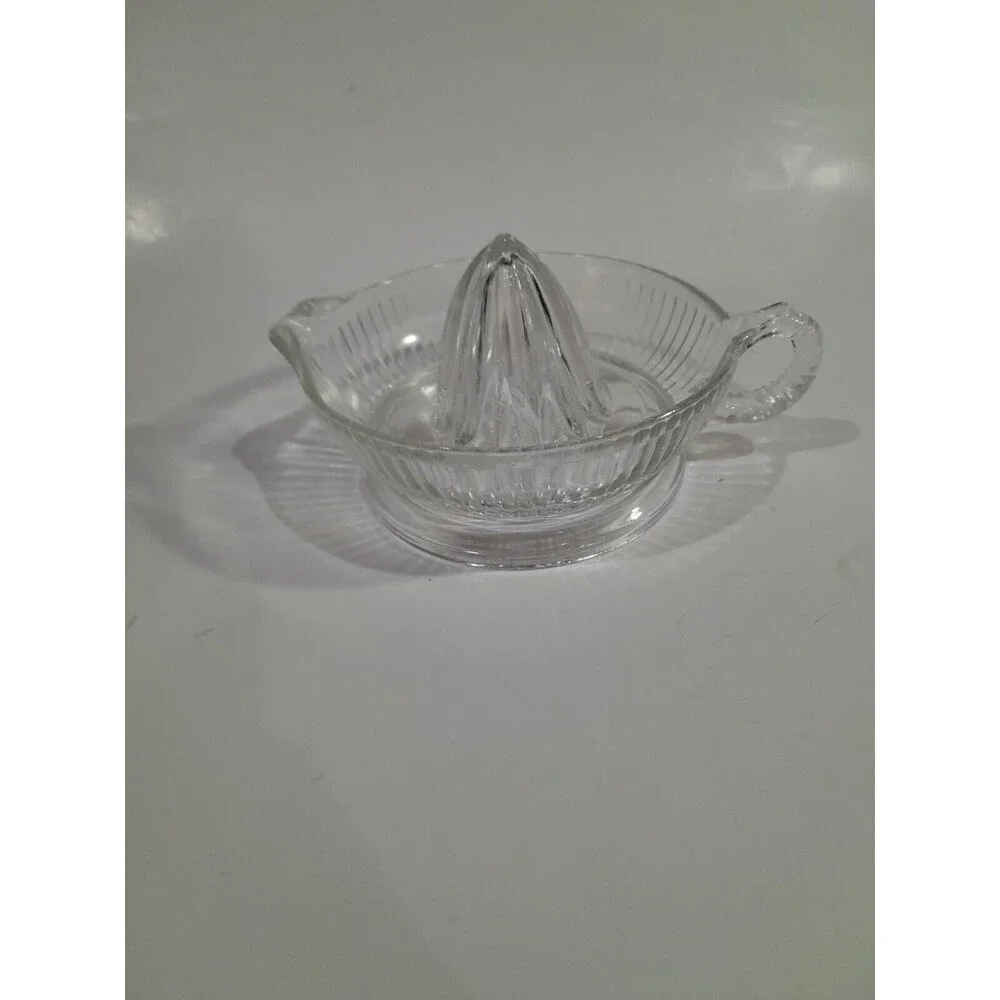 Vintage Clear Glass Lemon  Lime Orange Citrus Juice Maker Squeezer Reamer Juicer